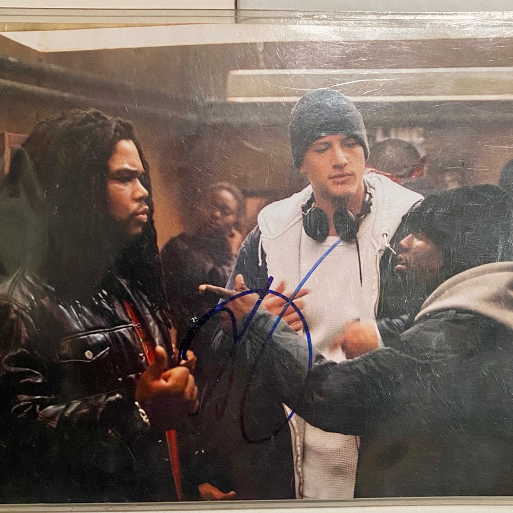 Very Rare Kevin hart signature on the movie set of 8 mile with C.O.A.